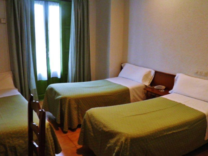 Nuria Hostal 马德里 外观 照片
