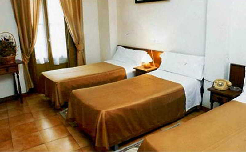 Nuria Hostal 马德里 外观 照片