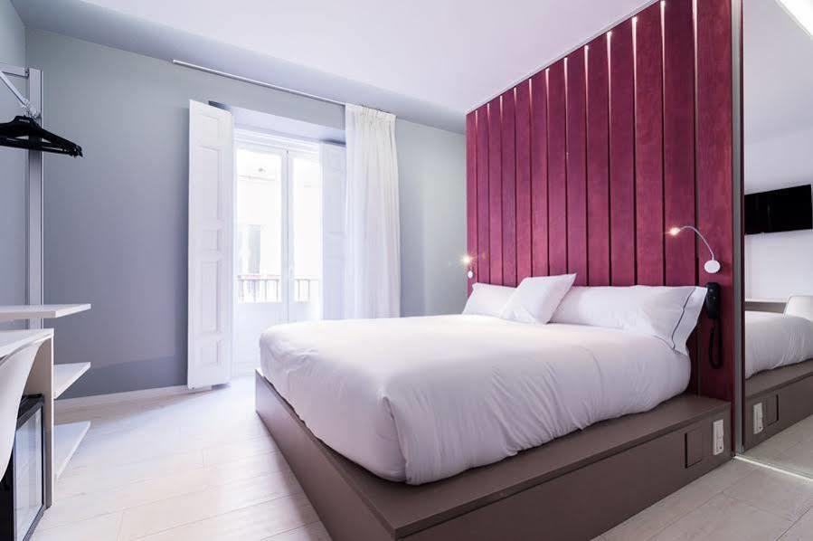 Nuria Hostal 马德里 外观 照片